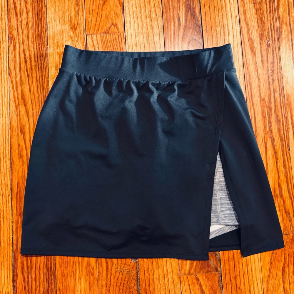 ZELOS Black Athletic Skirt with Marled Gray Shorts Underneath